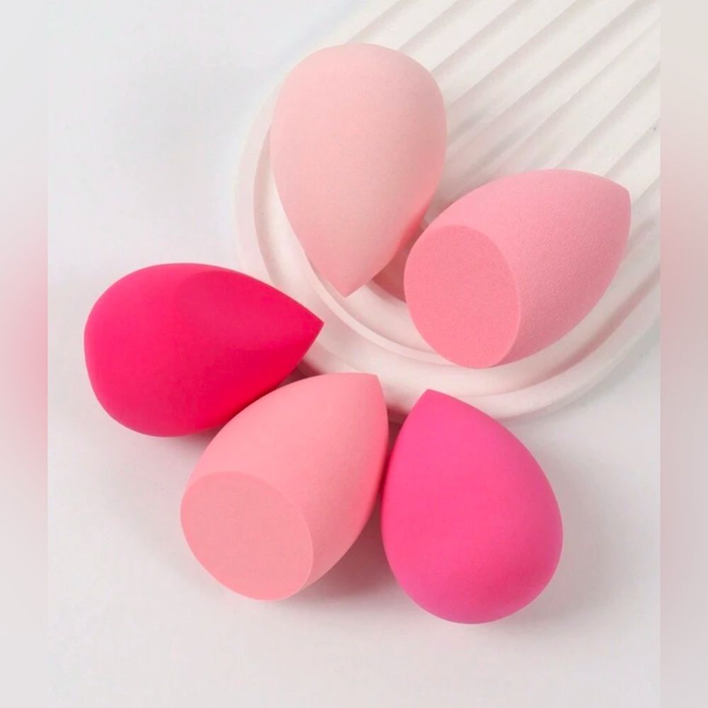 NEW! 5 pc Set Beauty Blender Makeup Sponges